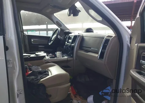 2016 Ram 1500 Laramie z USA, uszkodzony, nr VIN 1C6RR7NT2GS203230